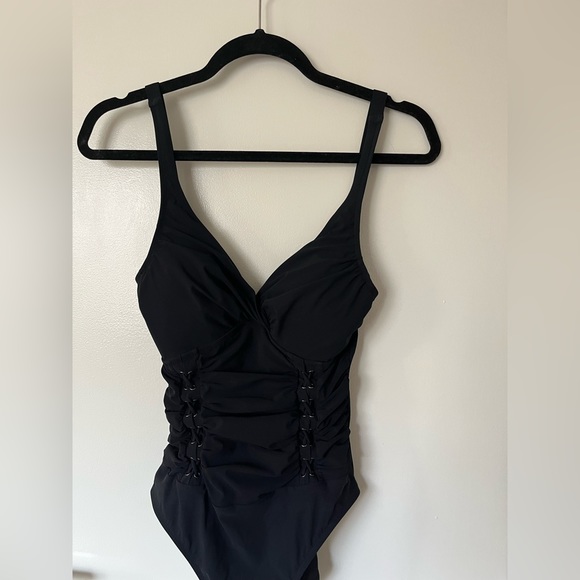 PROFILE BY GOTTEX MOTO LACE UP V-NECK SHIRRED UNDERWIRE ONE PIECE SWIMSUIT - Picture 3 of 11